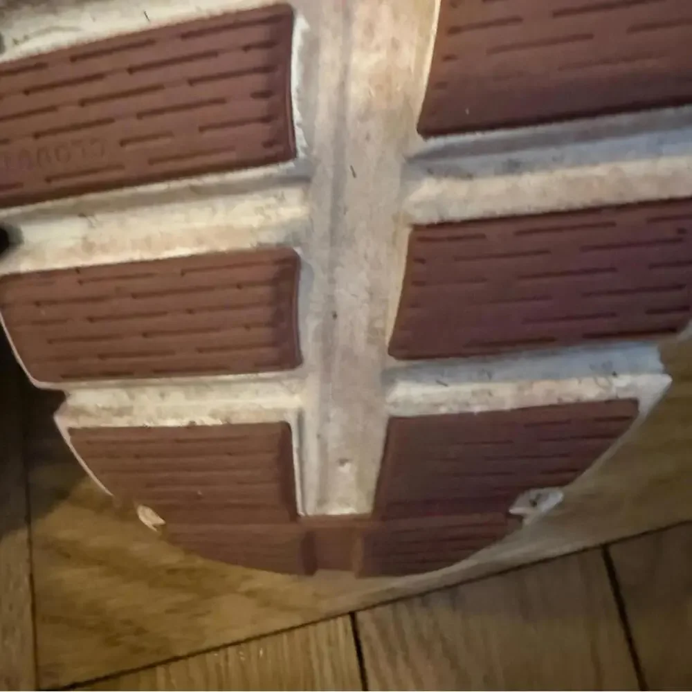 On Running Rust Red Sneakers